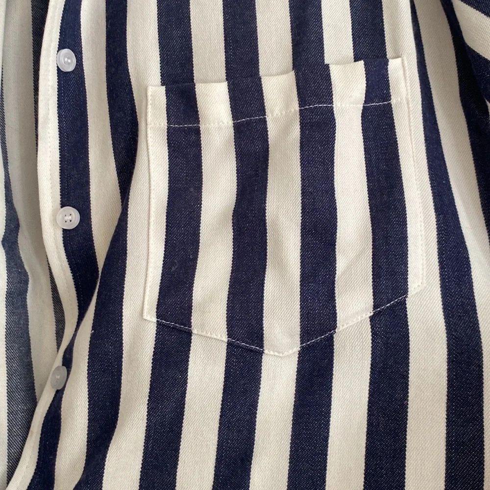 Kittenish Button Down - Picture 4 of 5